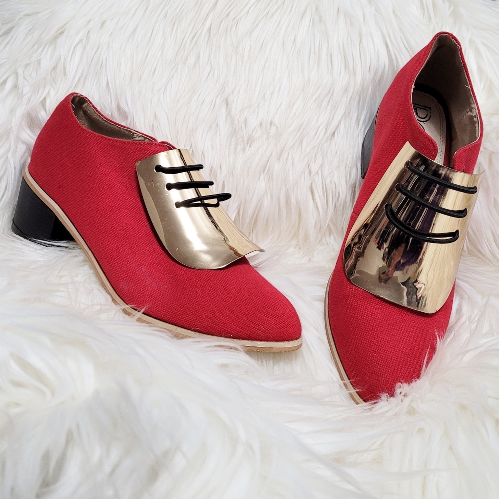 Red Kiss Girl Shoes "Magnetic"